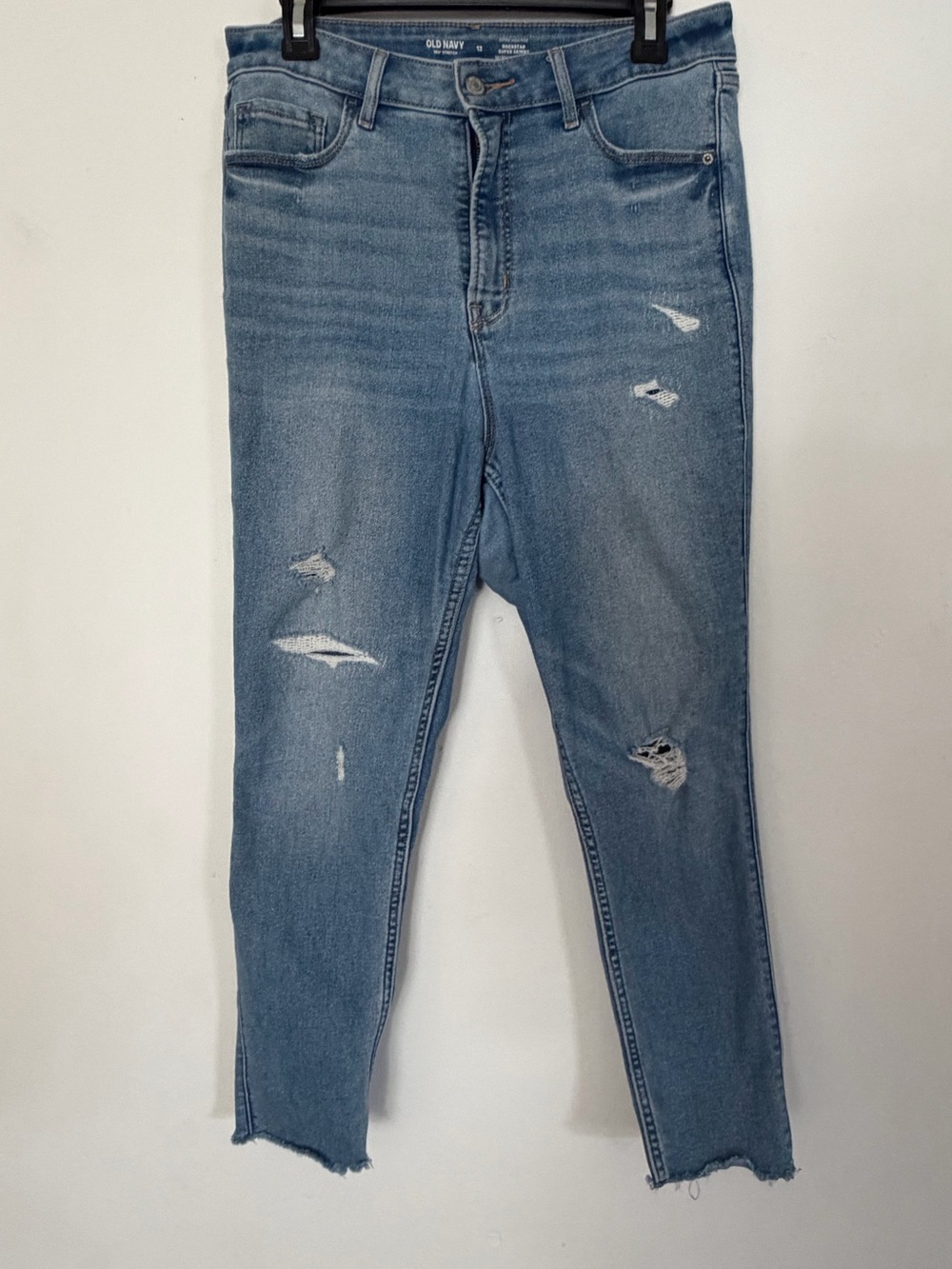 Old Navy Rockstar Super Skinny Jeans Women’s 12 Extra High Rise 360 Stretch Rip